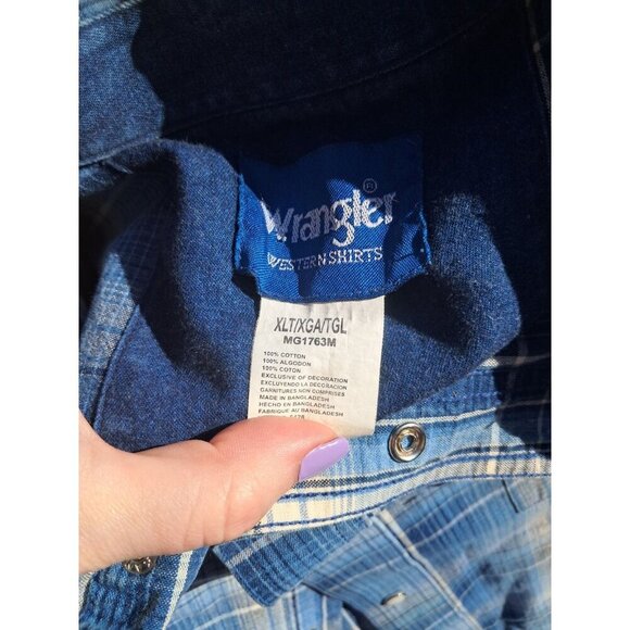 Vintage Wrangler Western Pearl Snap Shirt Mens XLT Striped Blue Short Sleeve - Picture 4 of 5
